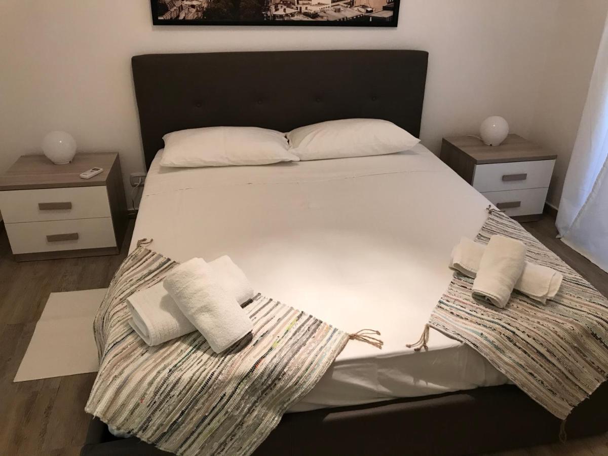 דירות Domus Re Di Roma מראה חיצוני תמונה